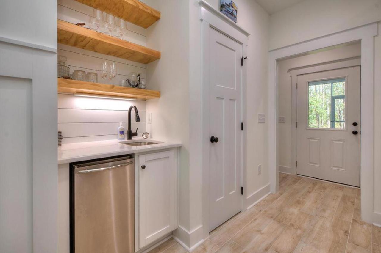 Redneck Ritz Villa Oak Island Eksteriør bilde